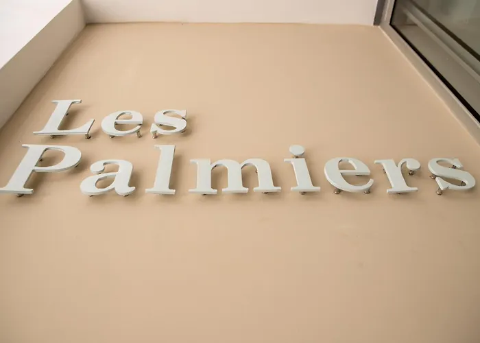 Les Palmiers Beach Boutique Hotel & Luxury Apartments