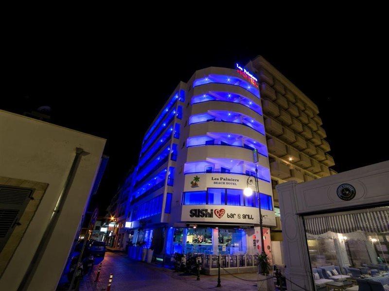 Les Palmiers Boutique & Luxury לרנקה