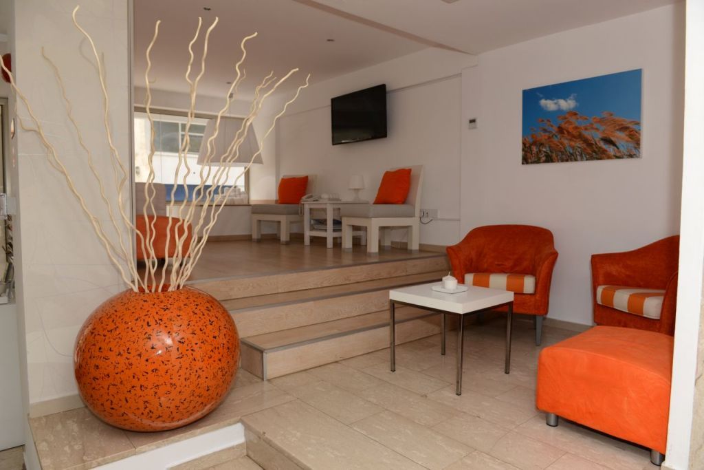 מלון Les Palmiers Boutique & Luxury לרנקה
