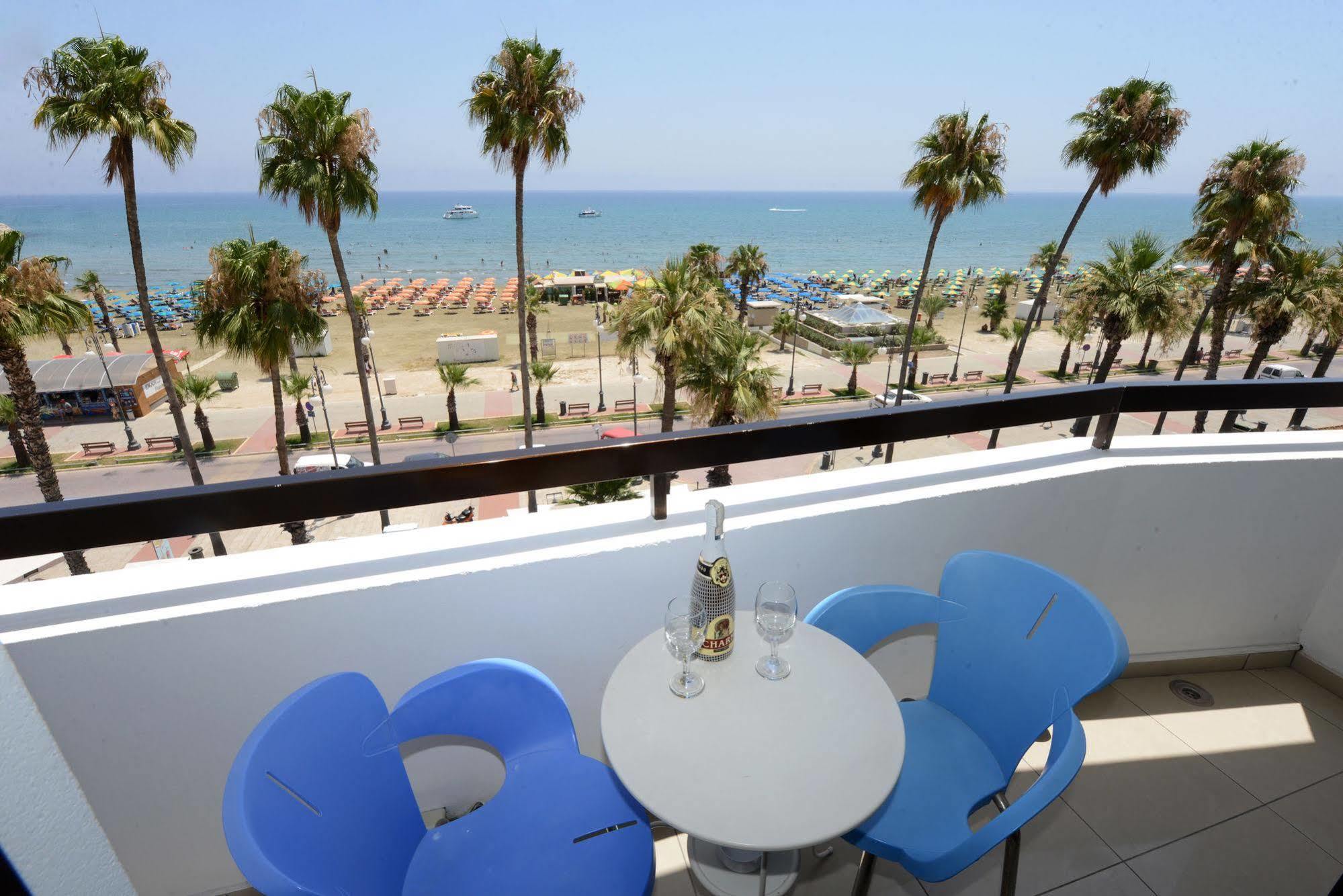 מלון Les Palmiers Boutique & Luxury לרנקה